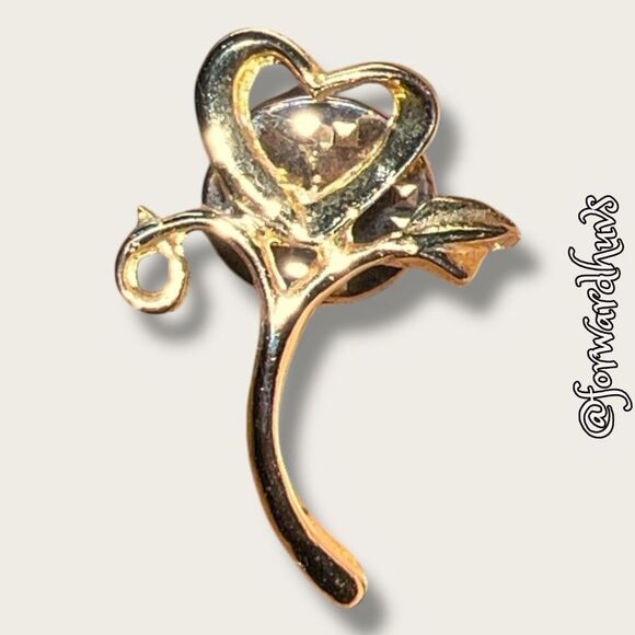 Bundle Sale 3 for $15 | Gold Tone Heart and Leaf Pin – 1” - Picture 3 of 7